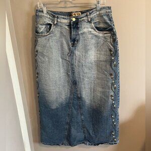 Vintage western denim skirt embroidered size 32 festival country cowgirl